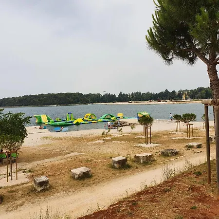 Mobile Leggiero 156 - Porton Nature Hideouts Campsite *