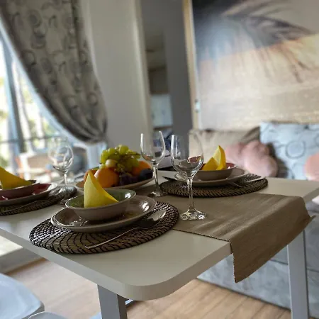 Mobile Leggiero 156 - Porton Nature Hideouts Camping