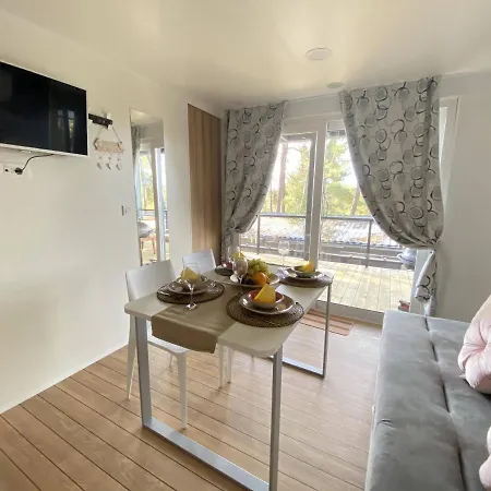 Mobile Leggiero 156 - Porton Nature Hideouts