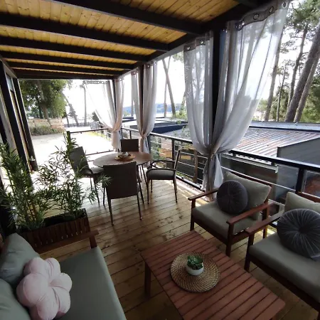 Mobile Leggiero 156 - Porton Nature Hideouts Kamp