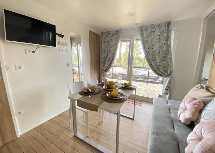 Mobile Leggiero 156 - Porton Nature Hideouts