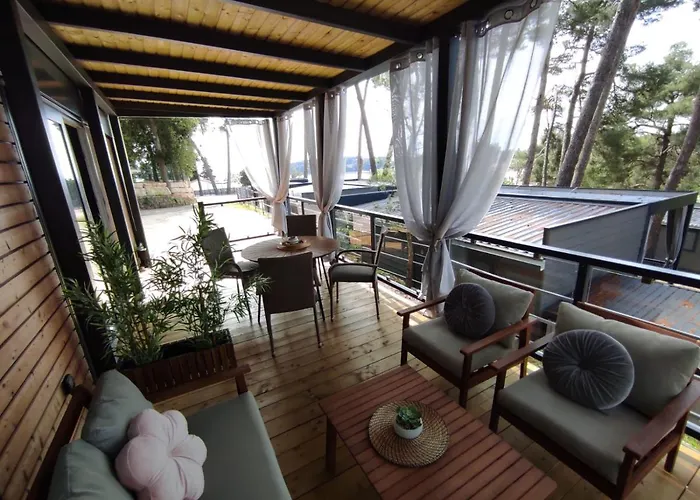 Mobile Leggiero 156 - Porton Nature Hideouts Kamp