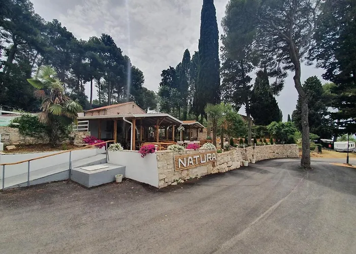 Mobile Leggiero 156 - Porton Nature Hideouts